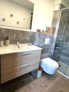 Appartement avec terrasse privée et piscine