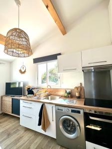 Appartement avec terrasse privée et piscine