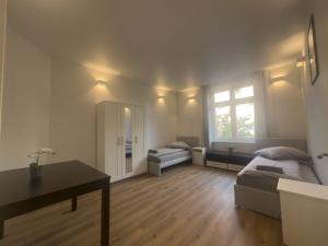 Modernes Apartment mit 2 Schlafzimmern und Küche