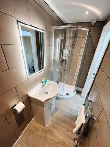 Yastayzzz at Studio 3 Bransford Road