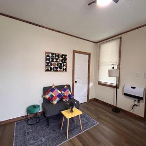 Urban OASIS Inspired by the 80s Unit 1