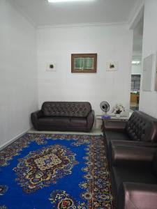 NEEK TOMS HOMESTAY MELAKA Near UITM Lendu - MRSM ALOR GAJAH- ENTER EXIT VIA LEBUH AMJ- SELF CHECK-IN