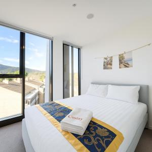 3BRs Apt with Mountain Views Heart of Canberra