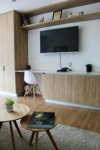 Edificio Avanzza, Corferias, Business Suite con parking cerca a embajada USA