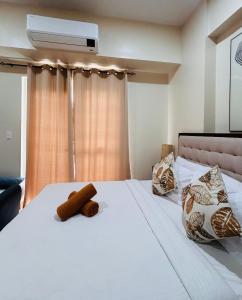 A Dreamy Elegant Studio