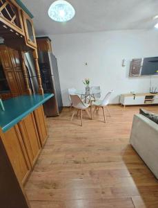 Casa cerca del Consulado Americano Cs