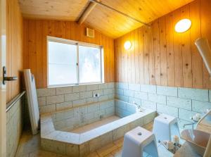 venasuｵｰﾍﾞﾙｼﾞｰﾇ館 卓球カラオケ シアター 石風呂 ドッグラン BBQ