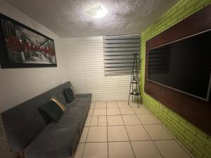 House by American Consulate Cd