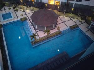 3 BRooms 3 Baths Cozy Condo, One Manchester Place