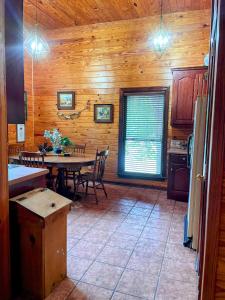 Lake Tuscaloosa Oasis