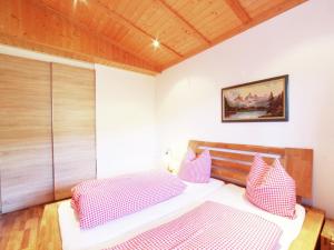 Chalet in Niederndorf near Kufstein with balcony