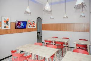 Urbanview Livy House Blitar