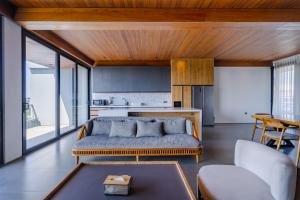 LOI Mansion Managed by ARM One Hundred