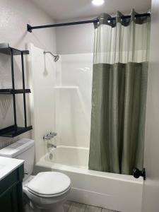 HomeSuite Cabin Relaxing Getaway Near Casino