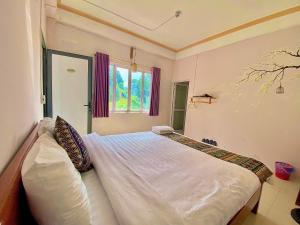 Sapa Sunlit Homestay & Travel