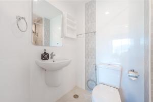 A Nice Condo in Local Livelyhood of Kathu