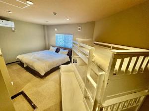 One Building Tsutenkaku