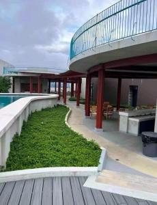 Cosmic Hidden Forest in the City