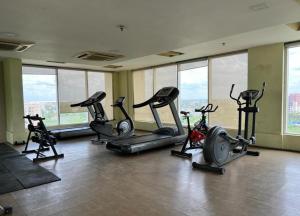Apartment with Swimming Pool Near Kolkata Airport, Xanadu - 829