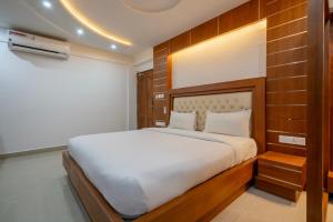 Hotel Staymax Trend kannur
