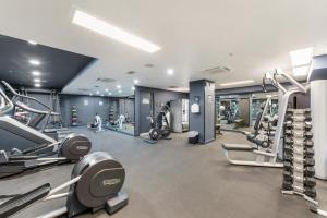 Incredible City Views in Convenient CBD Apartment