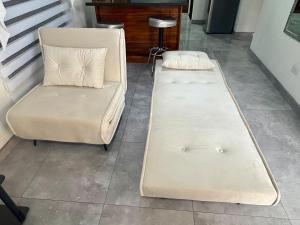 Airport SJO Residence Cars4Rent "Edward & Familia Inn"