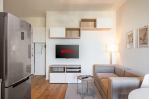 Design Flat with Terrace at 10 min San Siro Stadium