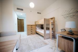 Private Beach 2BR-Yacht Club-Work Space Pool-Gym