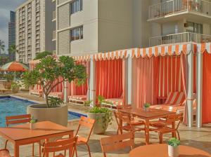 The Ambassador Hotel of Waikiki, Tapestry Collection by Hilton