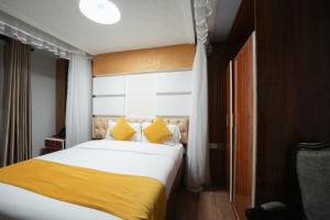 Qusini Double Room