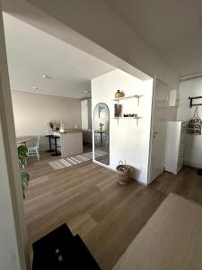 Y - New and gorgeous two-room apartment