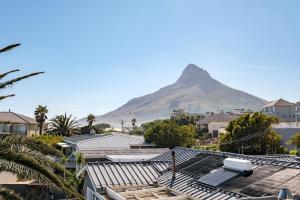 Magnificent Home in Camps Bay
