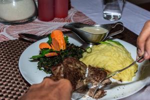 Merry Villa Hotel & Apartments