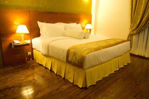 Deluxe 4BR Penthouse By Unique Towers