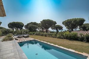 Vue mer, plage à pieds, golfe de St Tropez