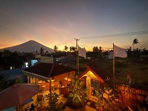 Alain villas Family and groups