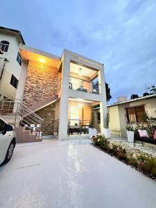 family apt centric near historic center boardwalk