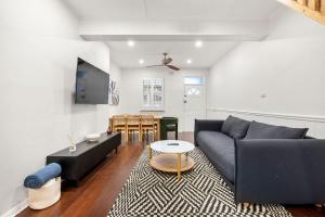 2-Bedroom Home in Pyrmont with Private Garage