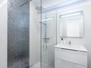 Stylish 179 Parque Santiago 2, front of the sea