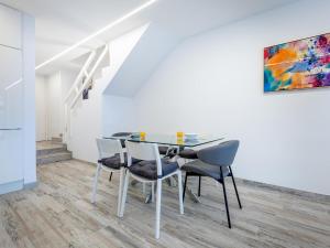 Stylish 179 Parque Santiago 2, front of the sea