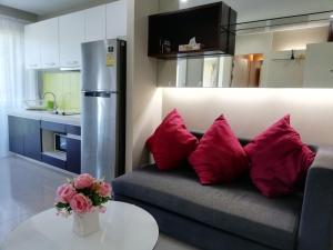 A Fully Furnished Condo in the Phuket Center - 3hvězdičkové hotely ve městě Ban Ket Ho