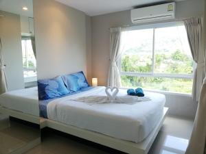 A Fully Furnished Condo in the Phuket Center