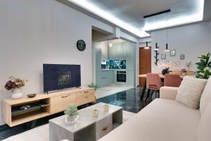 Lovely Goudi Apartment - Perfect Athens Getaway