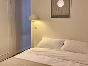Hongdae Sinchon Aestetic House, STAY NUA
