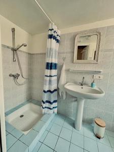 La maison près de la fontaine