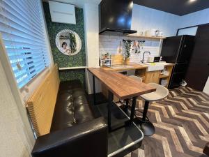 池袋C1出口徒歩5分　2LDK まるまる貸切　衛生設備充実