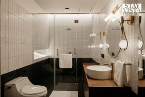 StayVista at Casa Canto with Infinity Pool