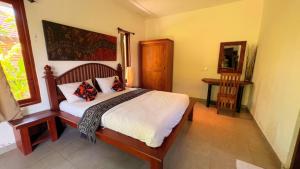 Regina Backyard Guest House