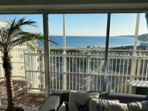 Onjjukuオーシャンビューコンドミニアム最上階角部屋