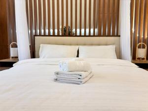 Central Sunrise Mad Luxury Residence